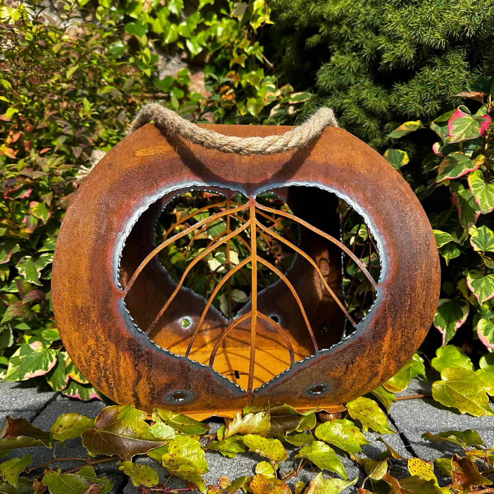 Laterne „Blatt im Herz”