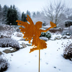 Fee mit Schmetterling